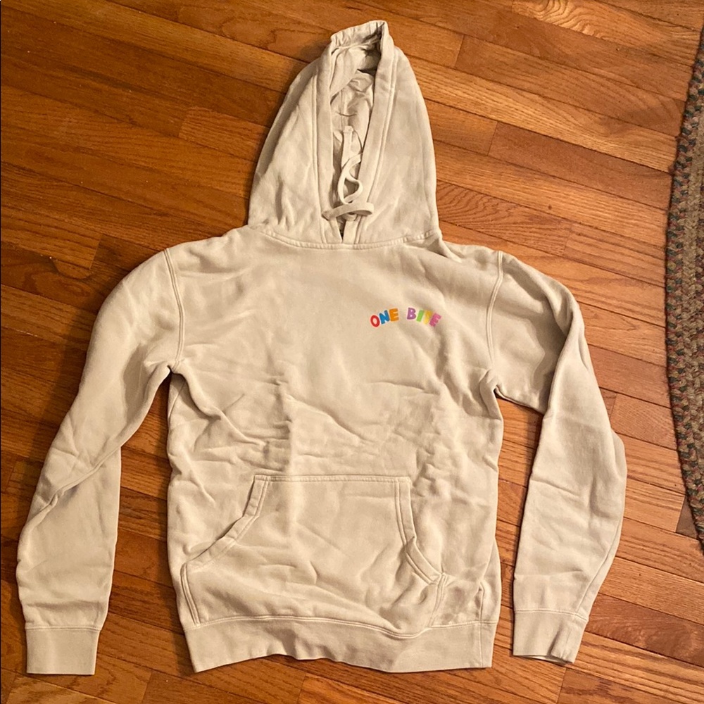 One Bite Pizza Festival Ivory Hoodie Barstool Sports Medium New